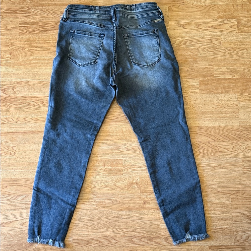 KanCan exclusively for Maurice’s Gray Cropped Jeans Women’s Size 31 - Picture 4 of 4